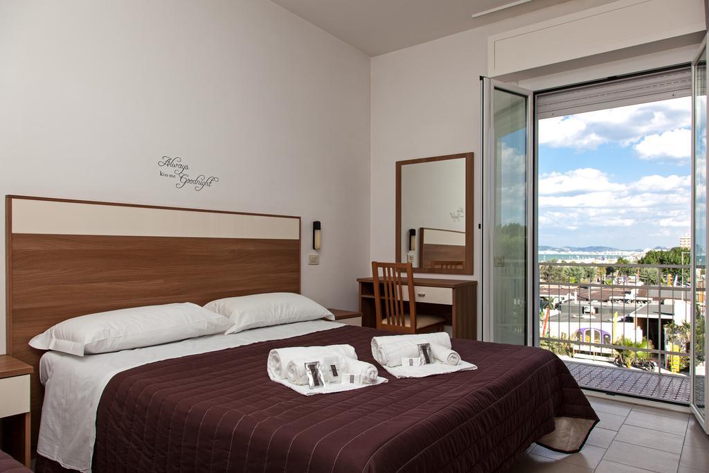 Double Room,319335825:JPEG